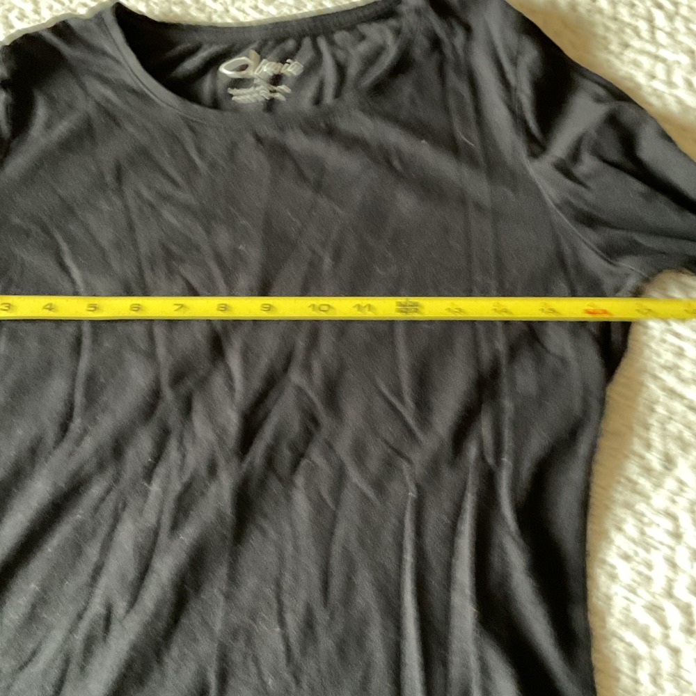 dbasic Long Sleeve Top Womens Medium Black Good Solid Crewneck Layering Tee - Picture 3 of 5